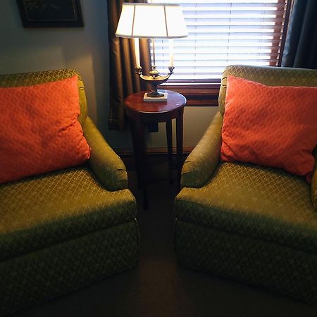 Altland House Inn & Suites Abbottstown Εξωτερικό φωτογραφία