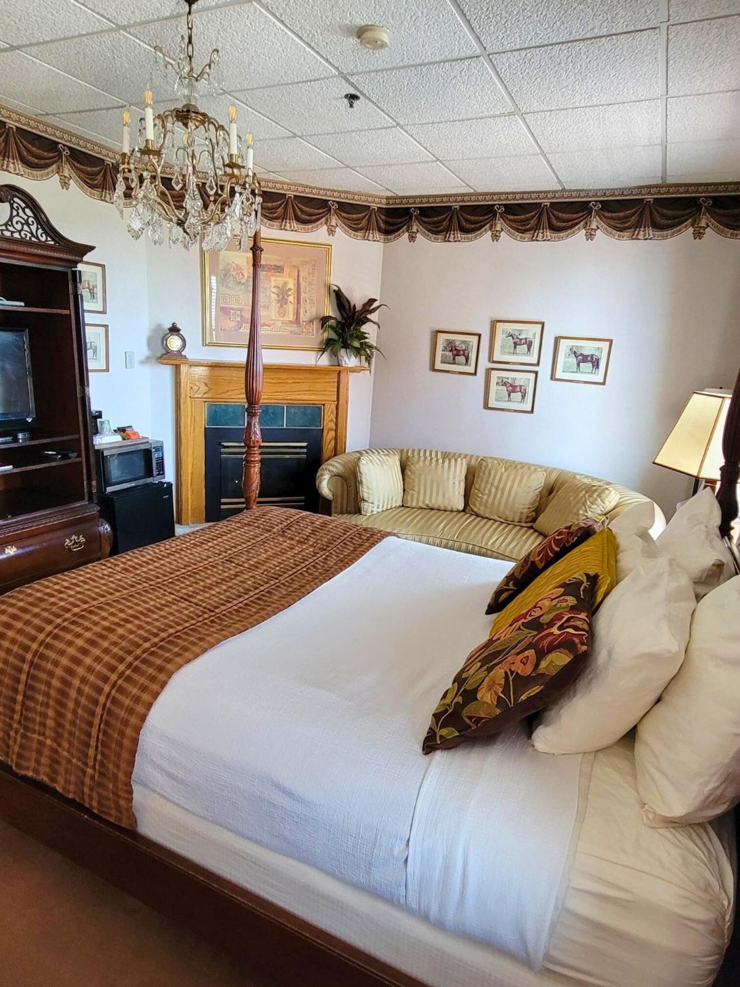 Altland House Inn & Suites Abbottstown Εξωτερικό φωτογραφία