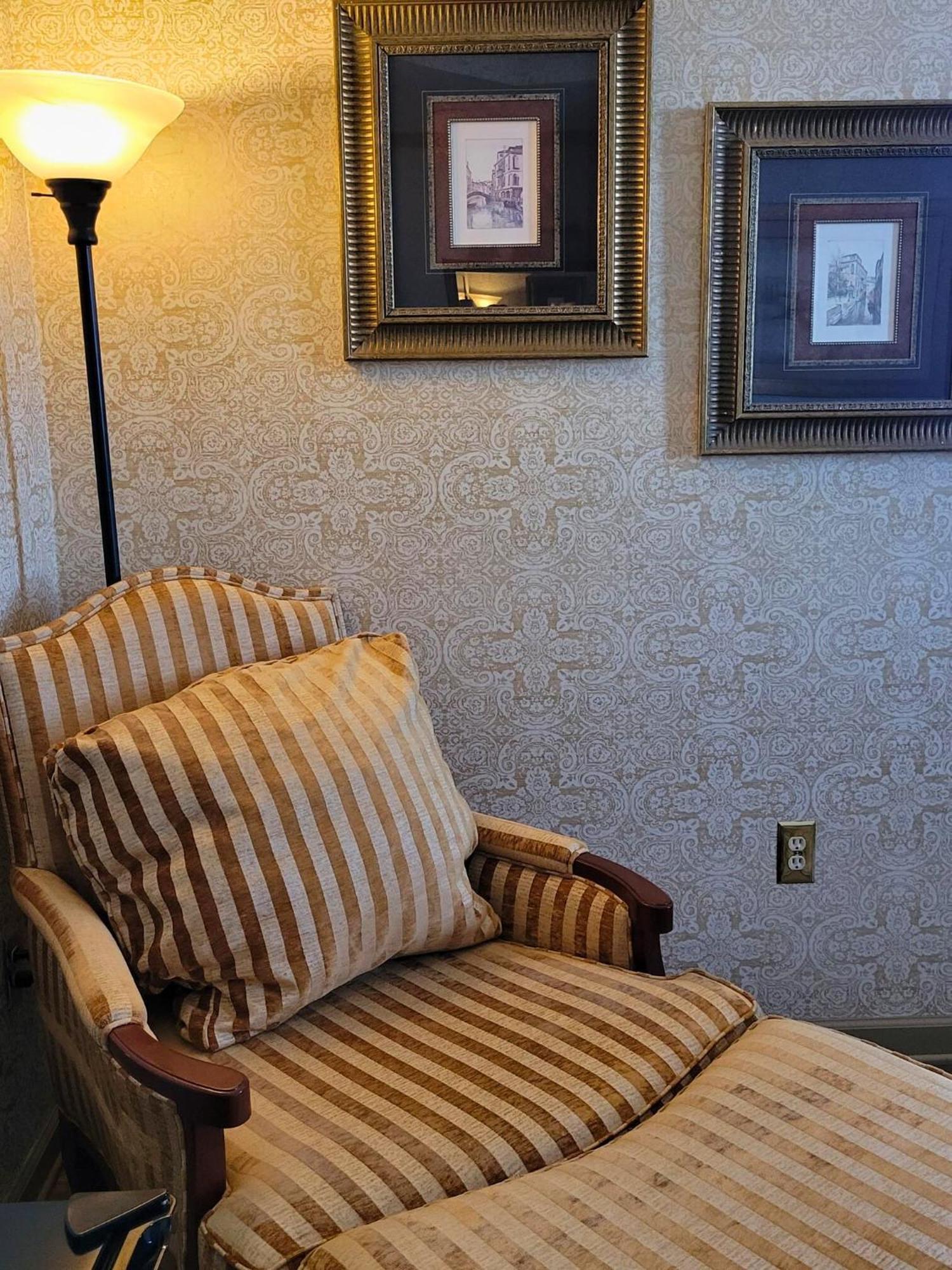 Altland House Inn & Suites Abbottstown Εξωτερικό φωτογραφία
